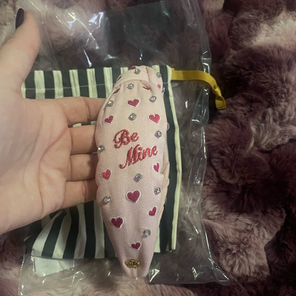 💖 Lele Sadoughi petal Pink Heart Embroidered Knotted Headband Valentine’s Day - Picture 5 of 6
